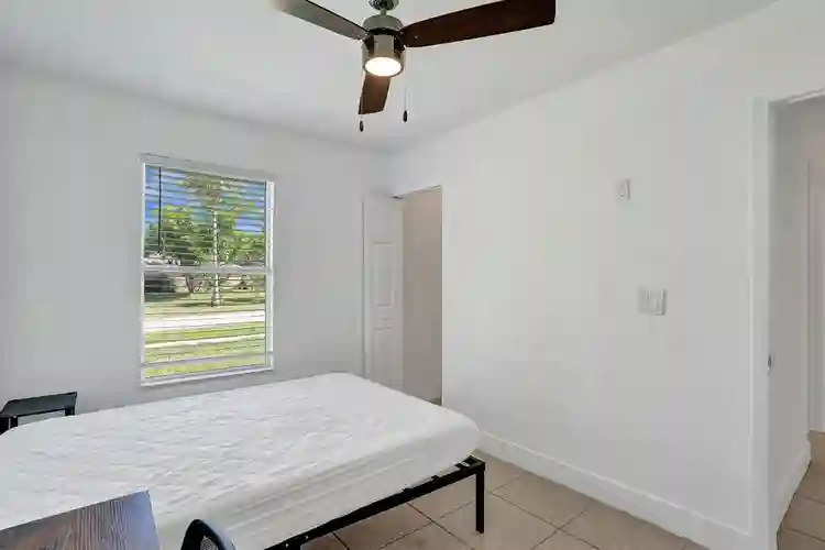 4 BR in Port St. Lucie