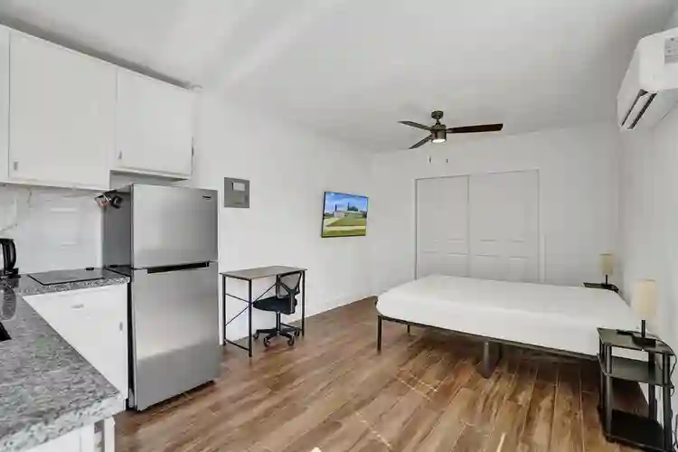 4 BR in Port St. Lucie