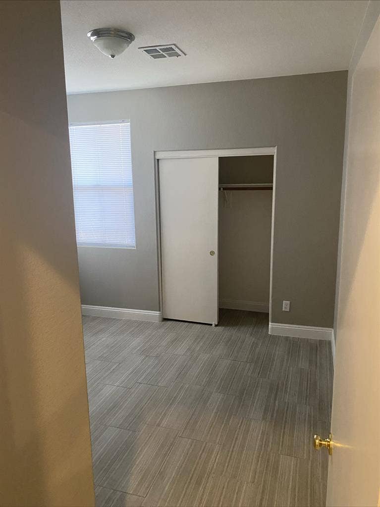 Private Room and Bathroom