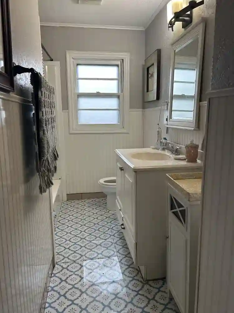 Furn room
avail asap in Tulsa