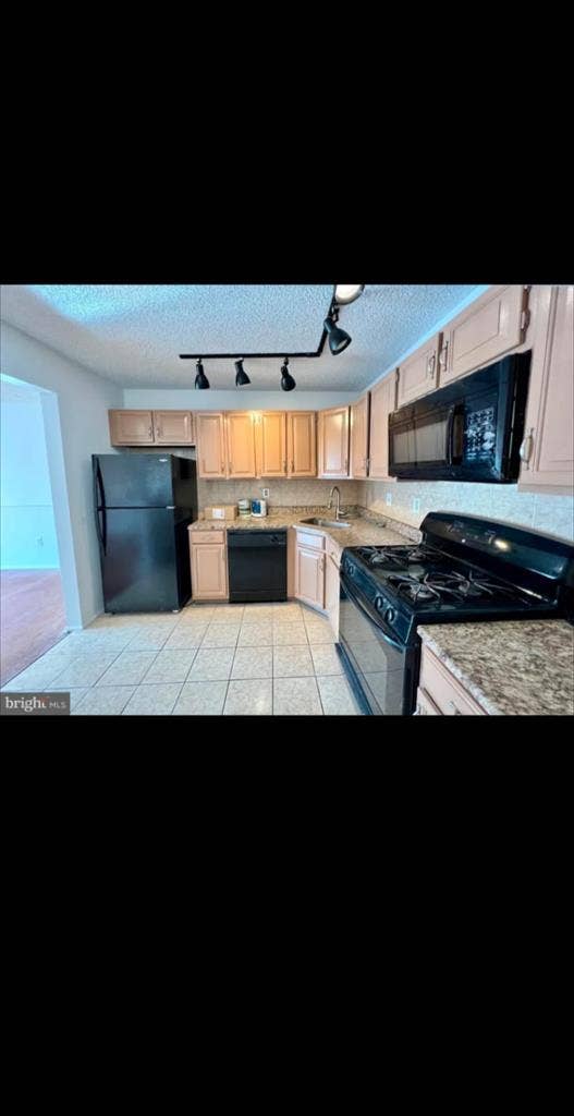 Room For 1 In Franklin Park