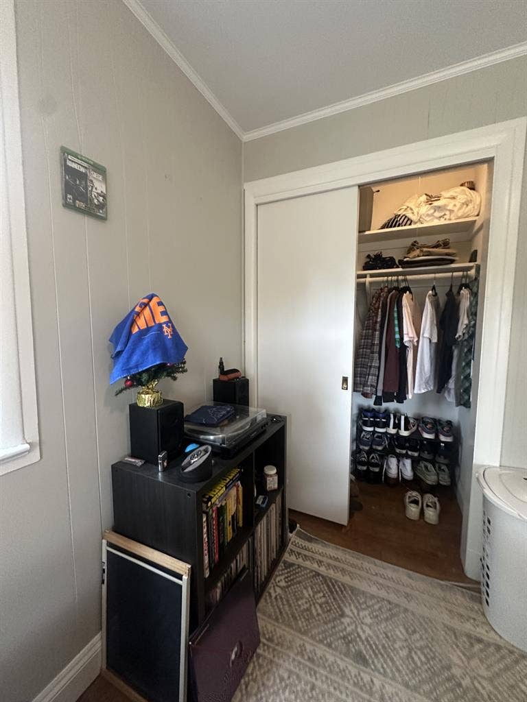Room for rent $/m in Arlington