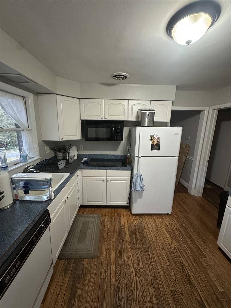 Room for rent $/m in Arlington