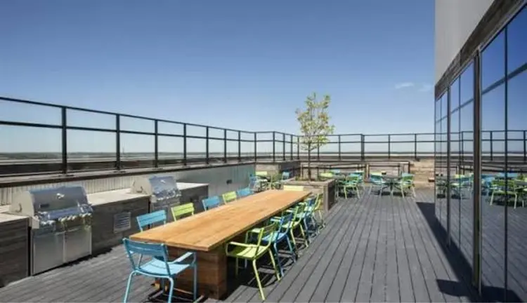 bath Apartment at The Hub!