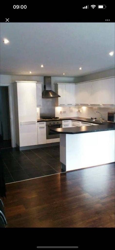 Ewell West Room Available Now