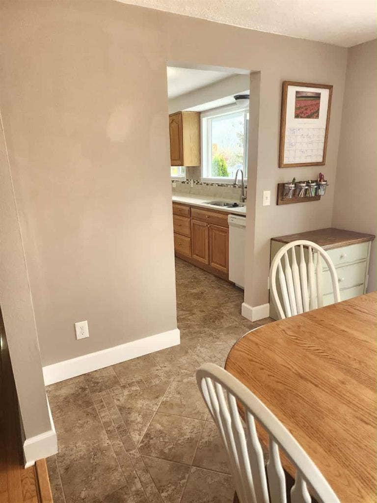 Finished basement room for rent