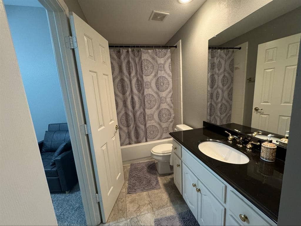 Room for rent in Richardson TX