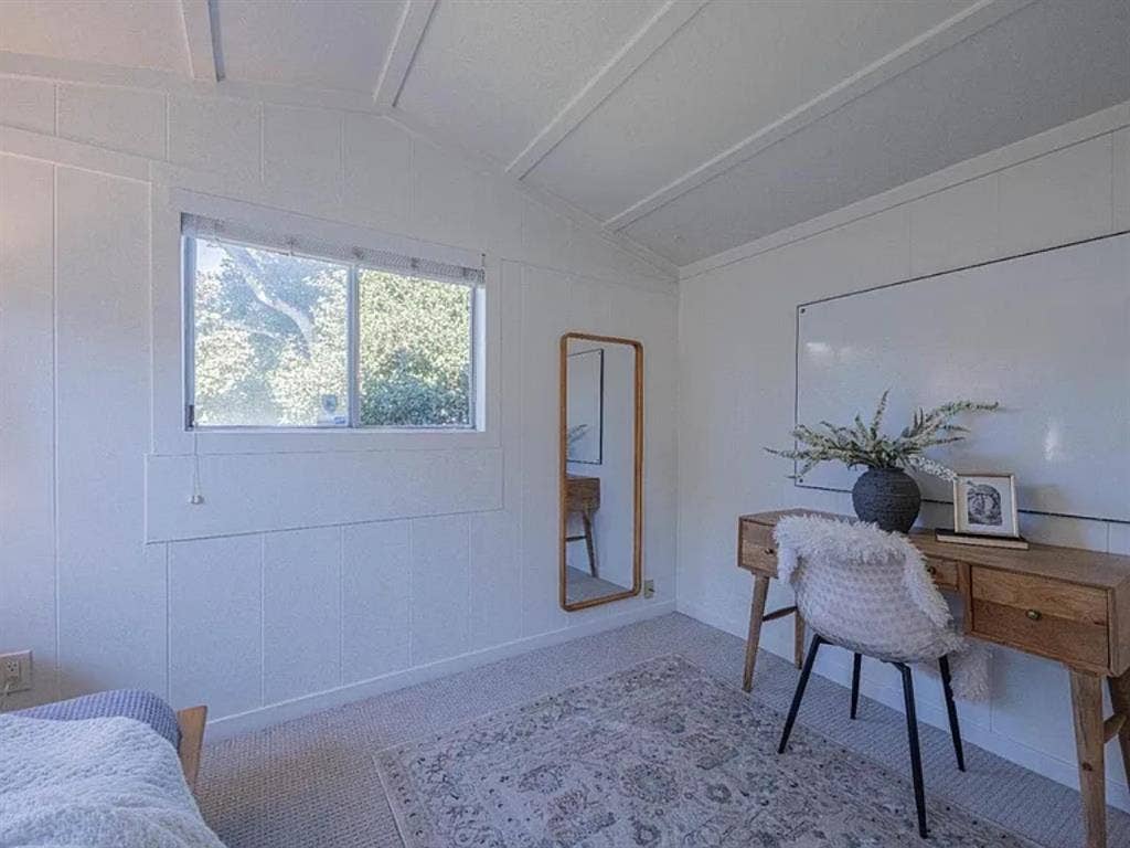 Beautifully Single Family Home.