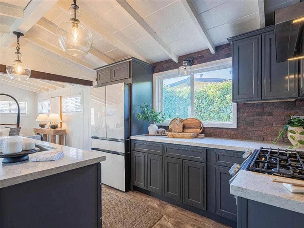 Beautifully Single Family Home.