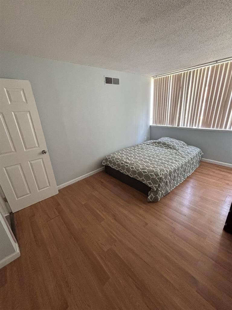 Furnished room for rent