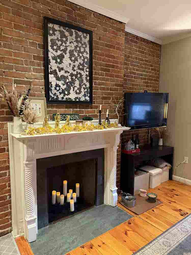 Beautiful 1 bed 
South End