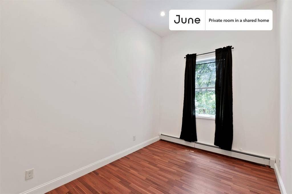 4 BR in New York City