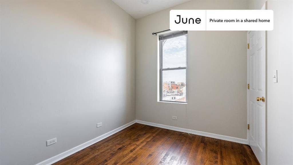 3 BR in Chicago