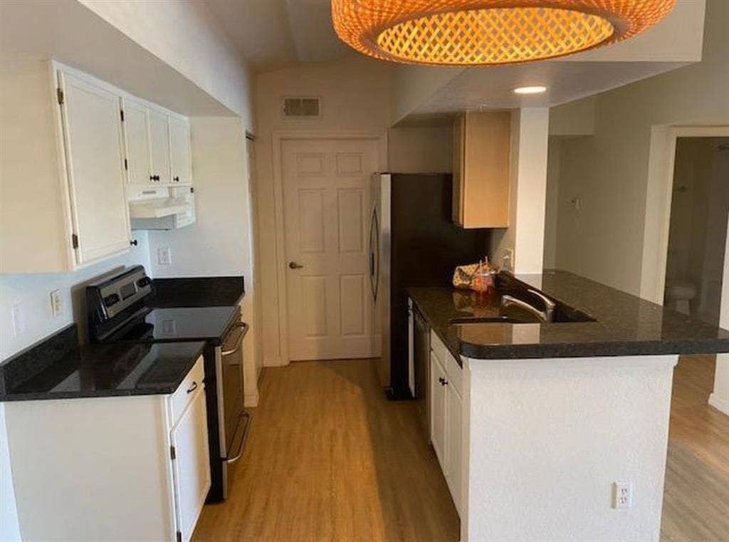 Room for rent in great location!