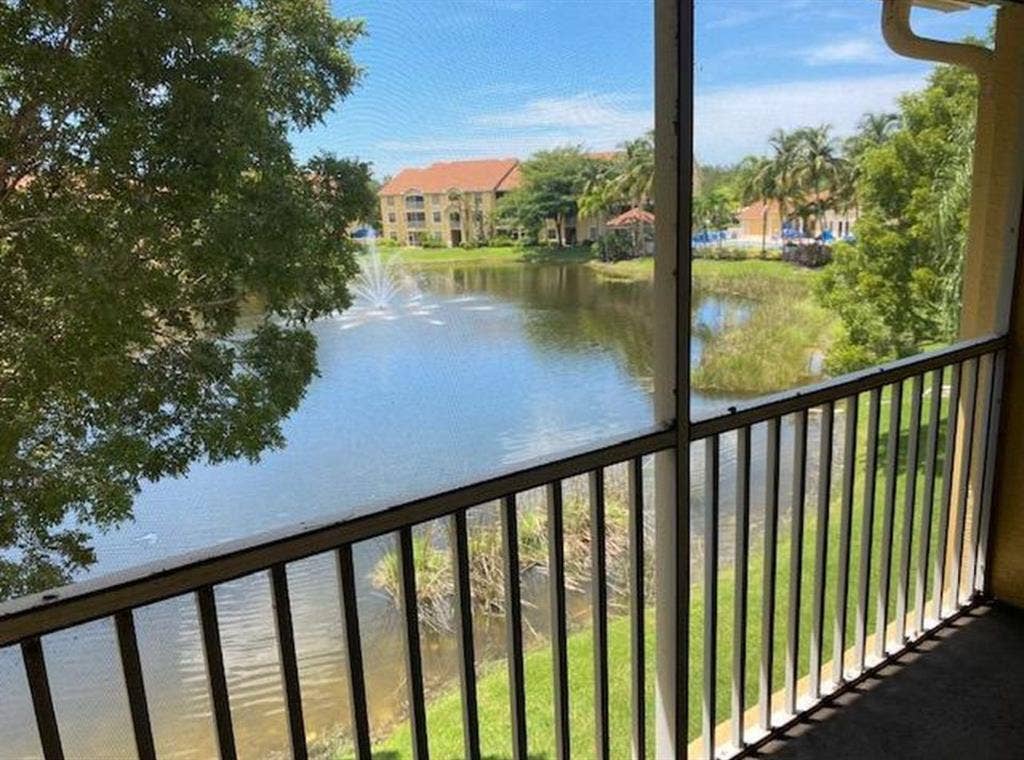 Room for rent in great location!