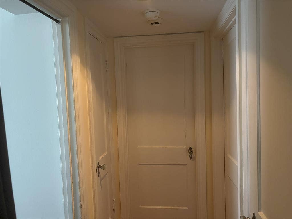 Subleasing b in house.