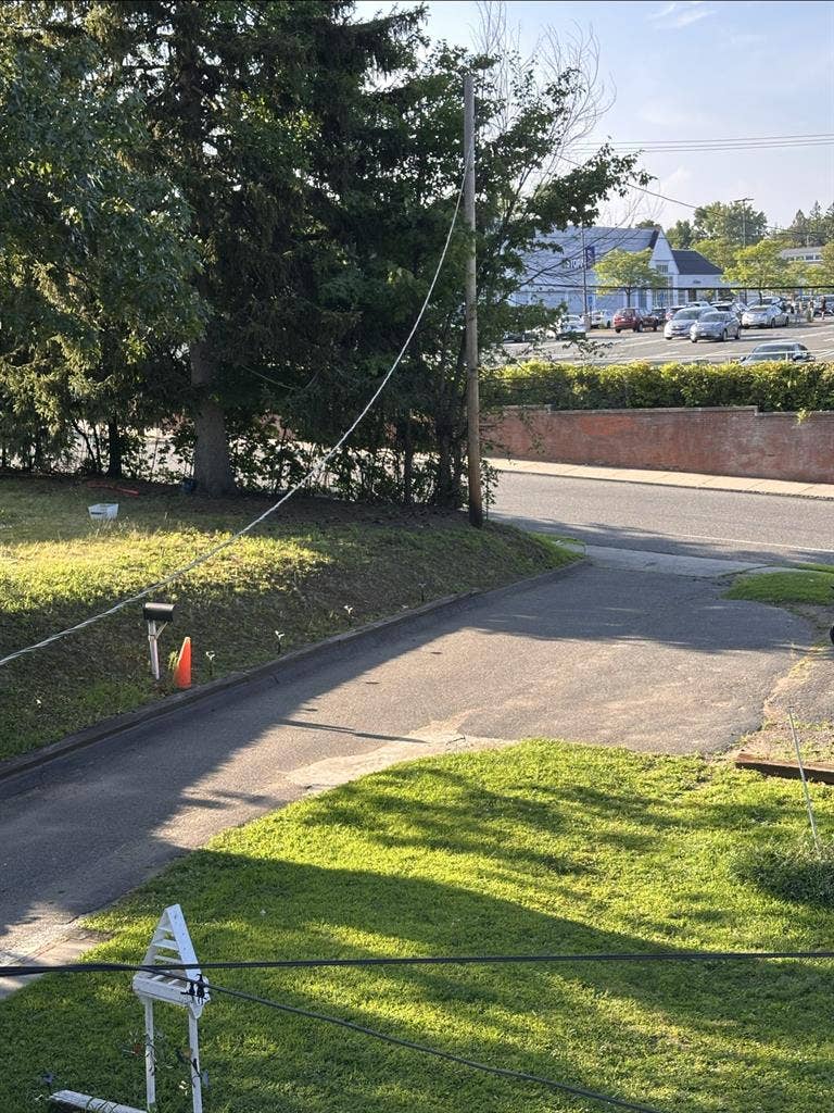 New Listing Holyoke Close to all