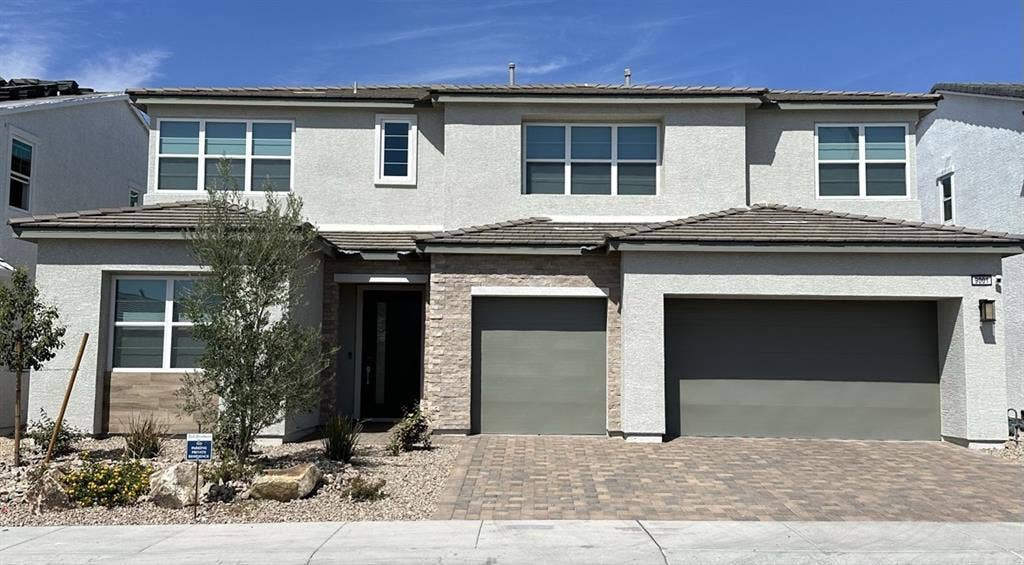 Beautiful room in Skye Canyon