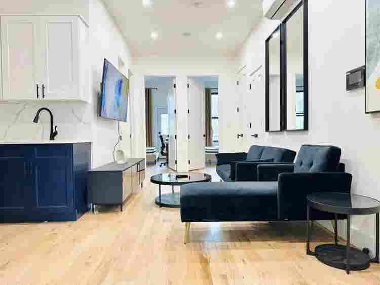 Jefferson Ave – # (t.t.t)