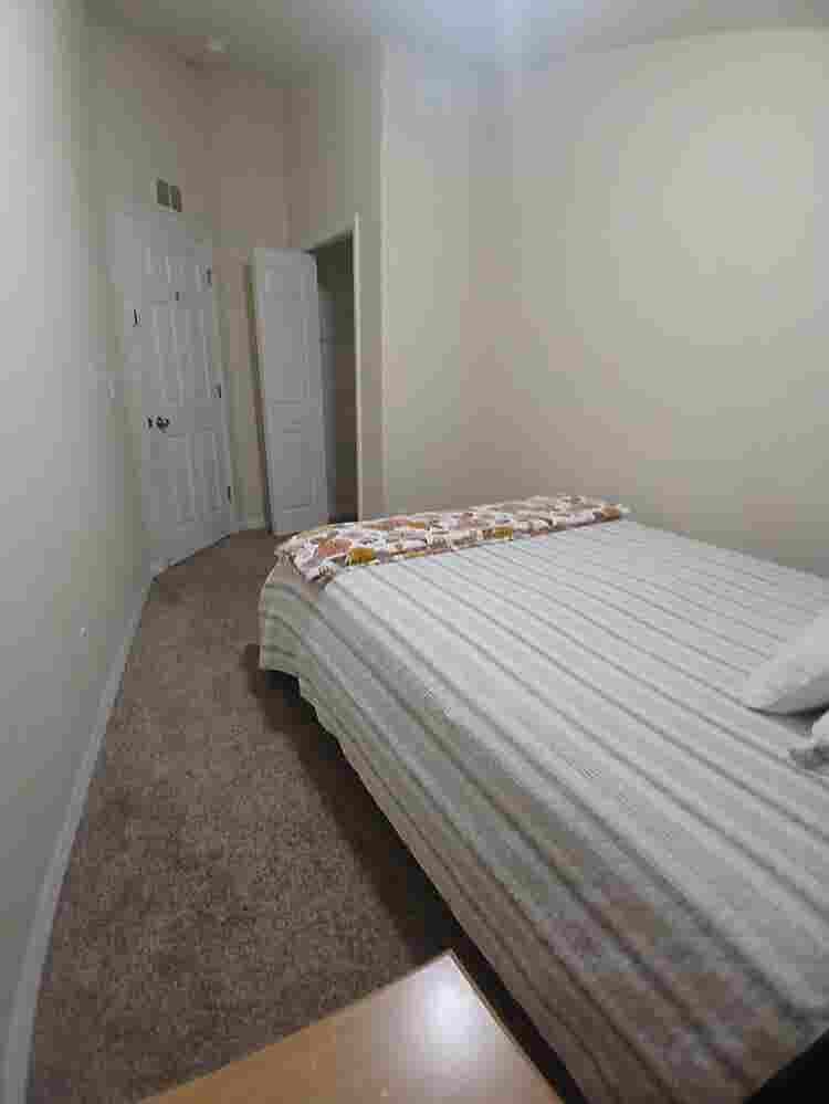 Single room for rent