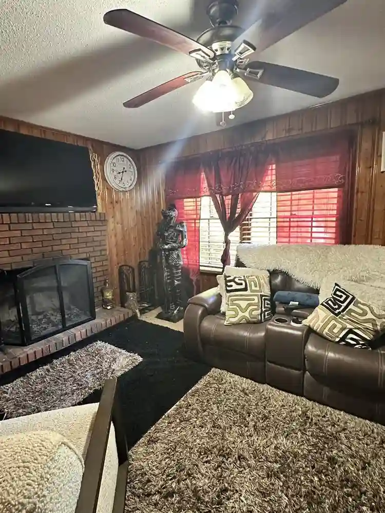 Room for rent in home