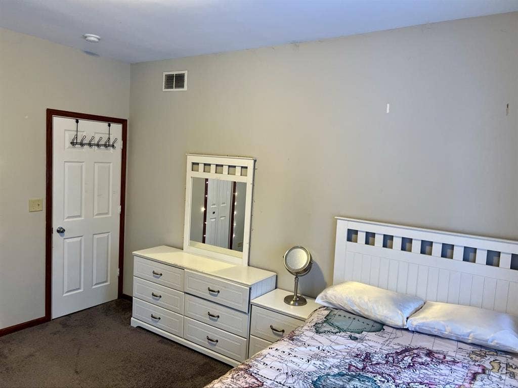 Large room closet private balcony