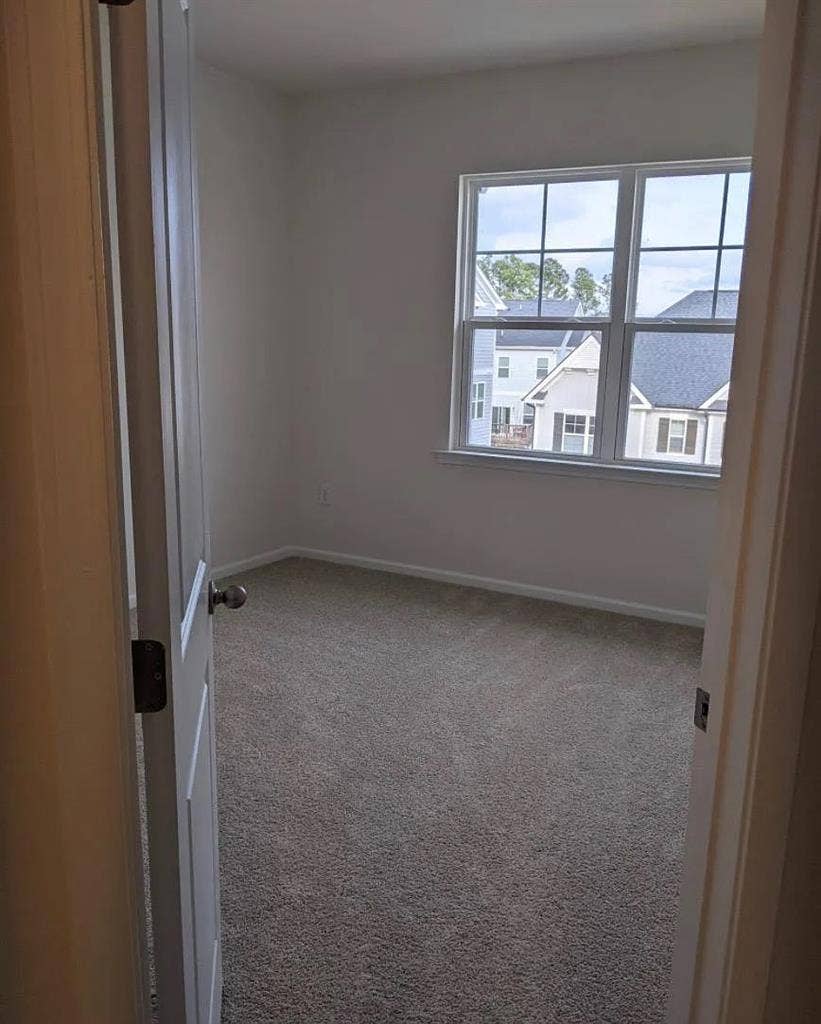 4 BR in Apex