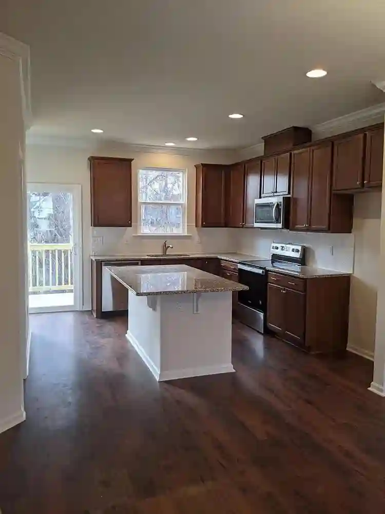 4 BR in Apex