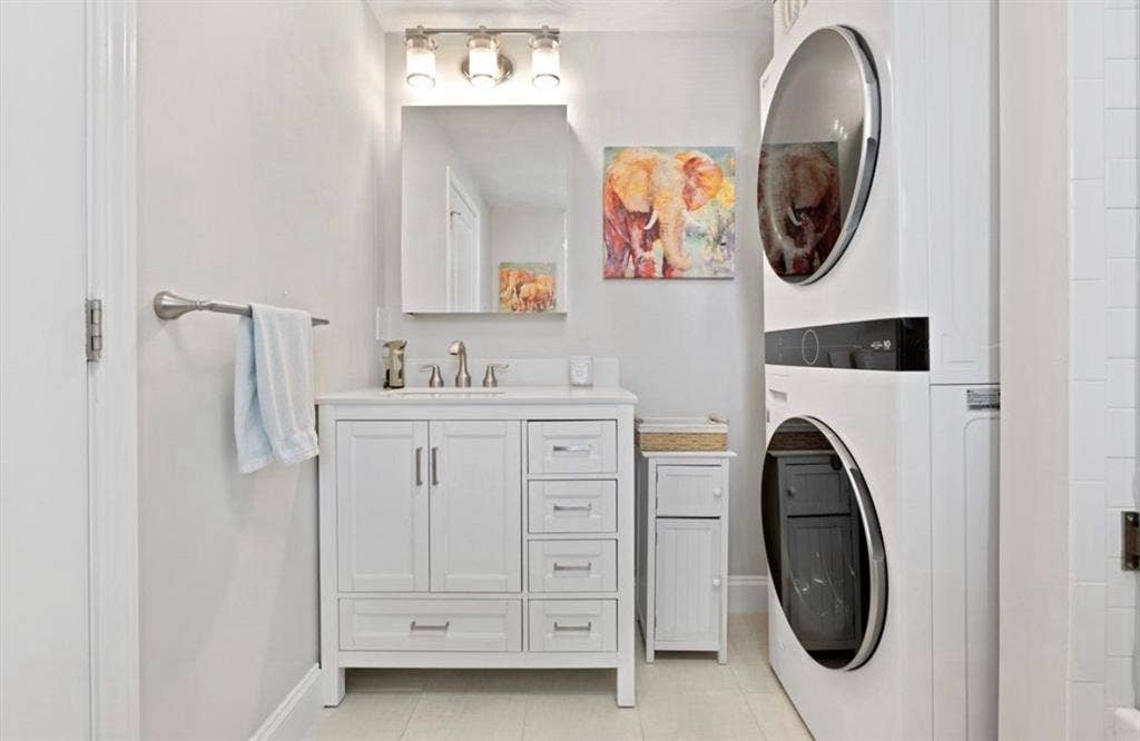 1 Master Bedroom Available in Condo