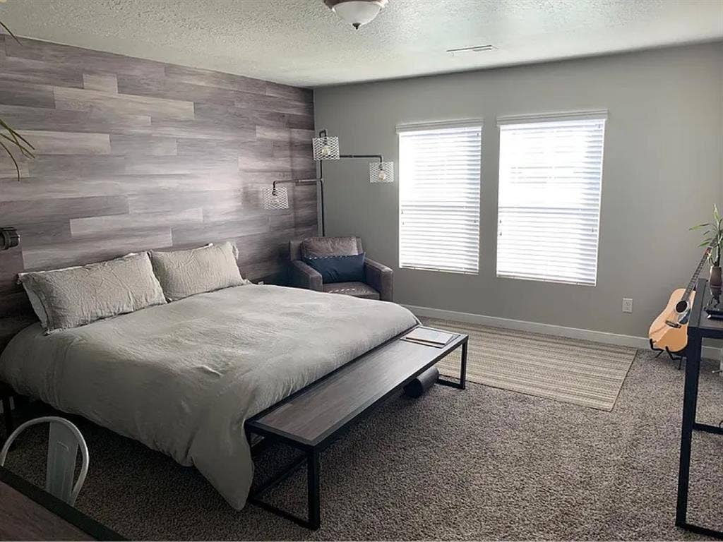 Private Room, Bathroom, Garage