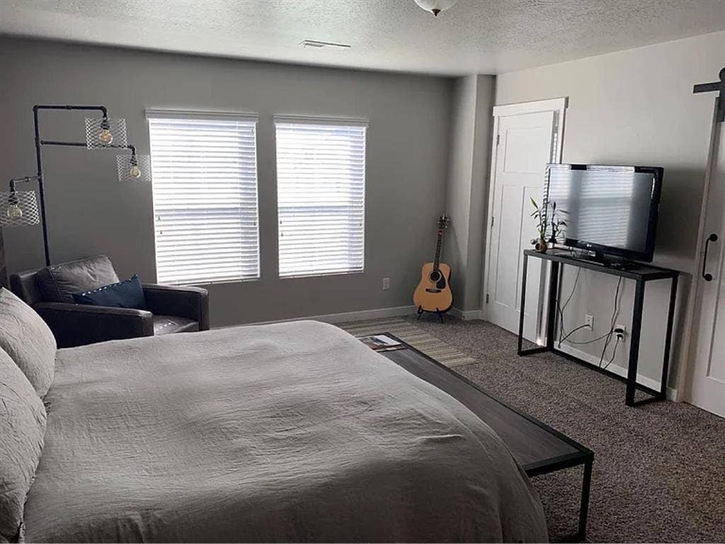 Private Room, Bathroom, Garage