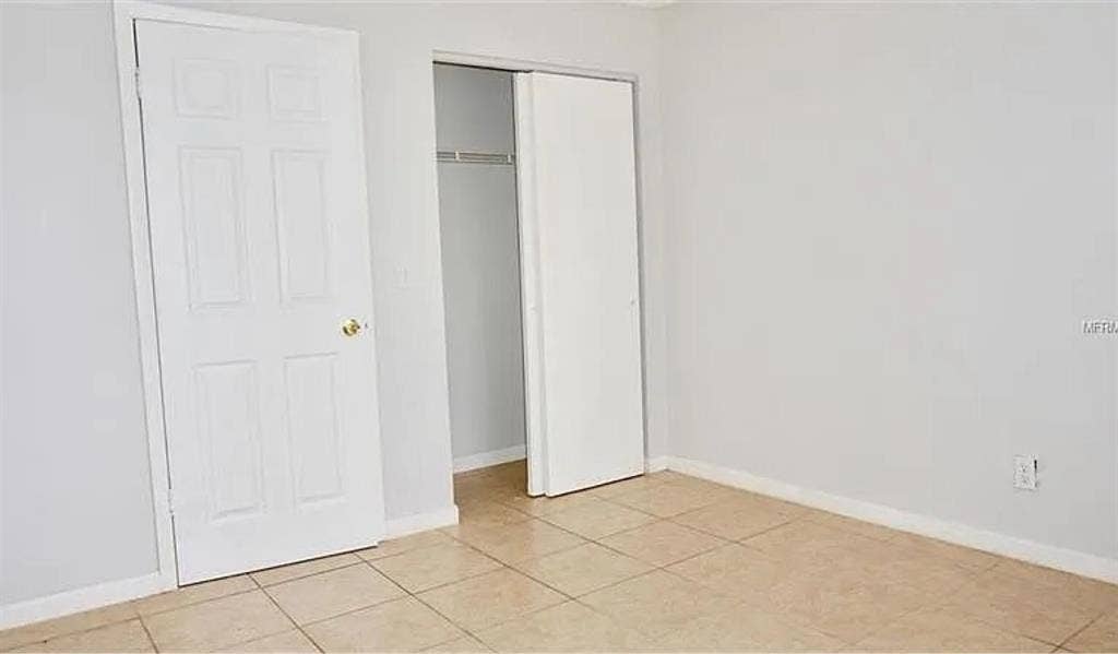 Need a roommate asap!!