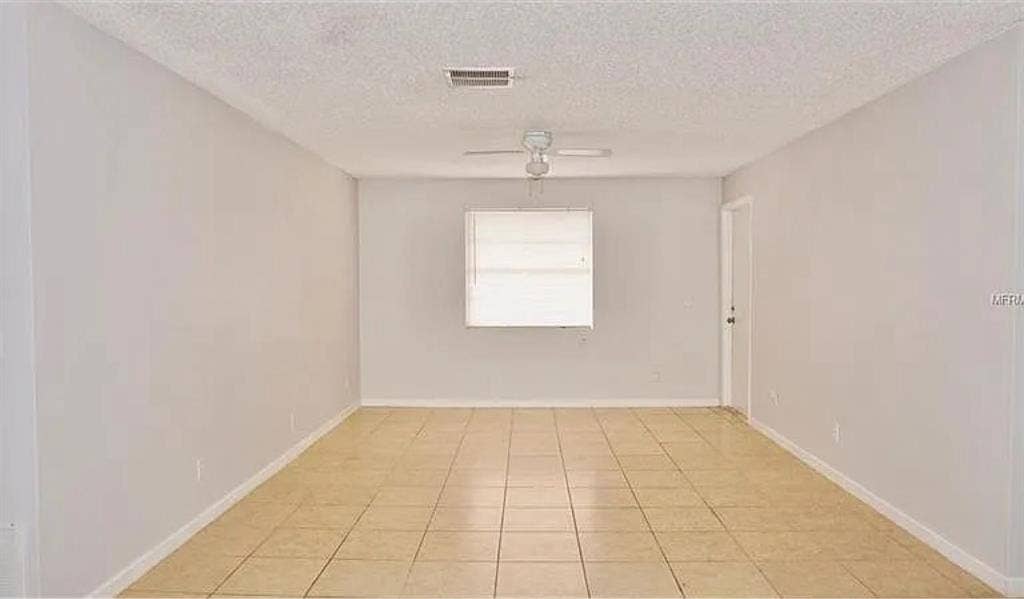 Need a roommate asap!!