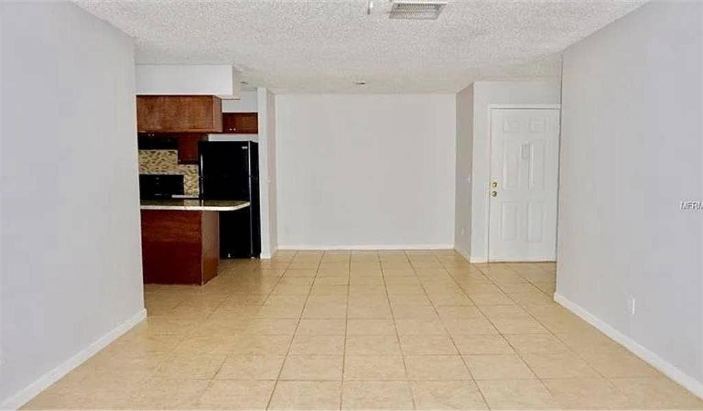 Need a roommate asap!!