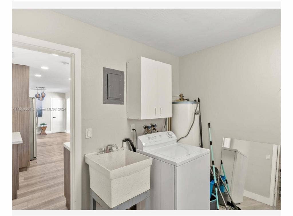 Habitación disponible en Hallandale