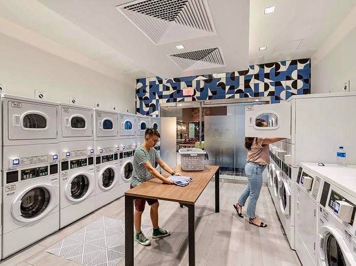 Subletting my 1 bedroom in LV