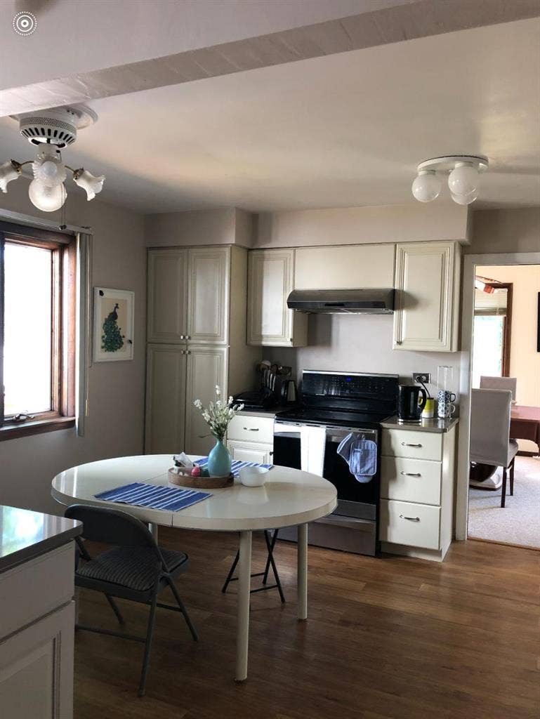 Female tenant needed - large house