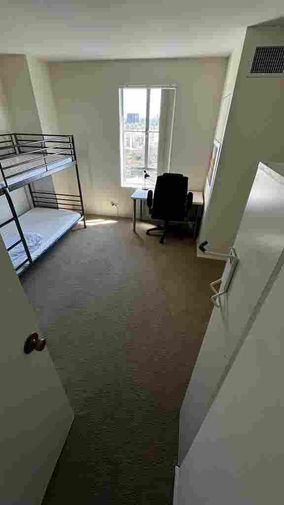 Room with Breathtaking DTLA View