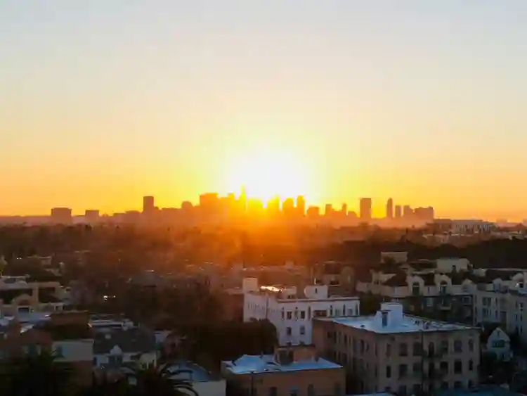 Room with Breathtaking DTLA View