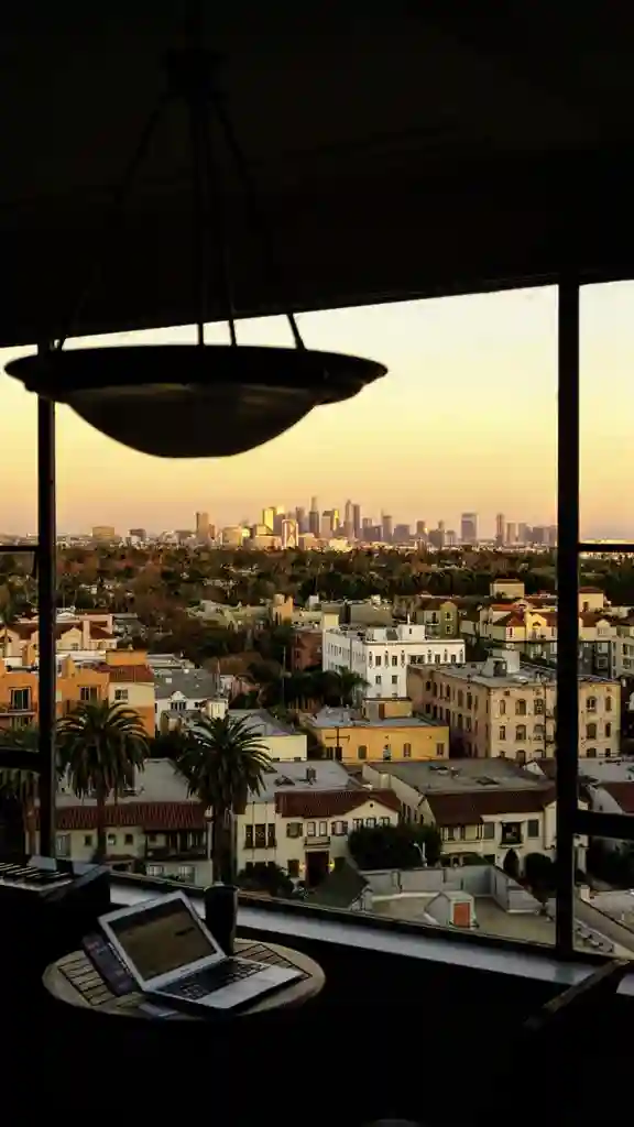 Room with Breathtaking DTLA View