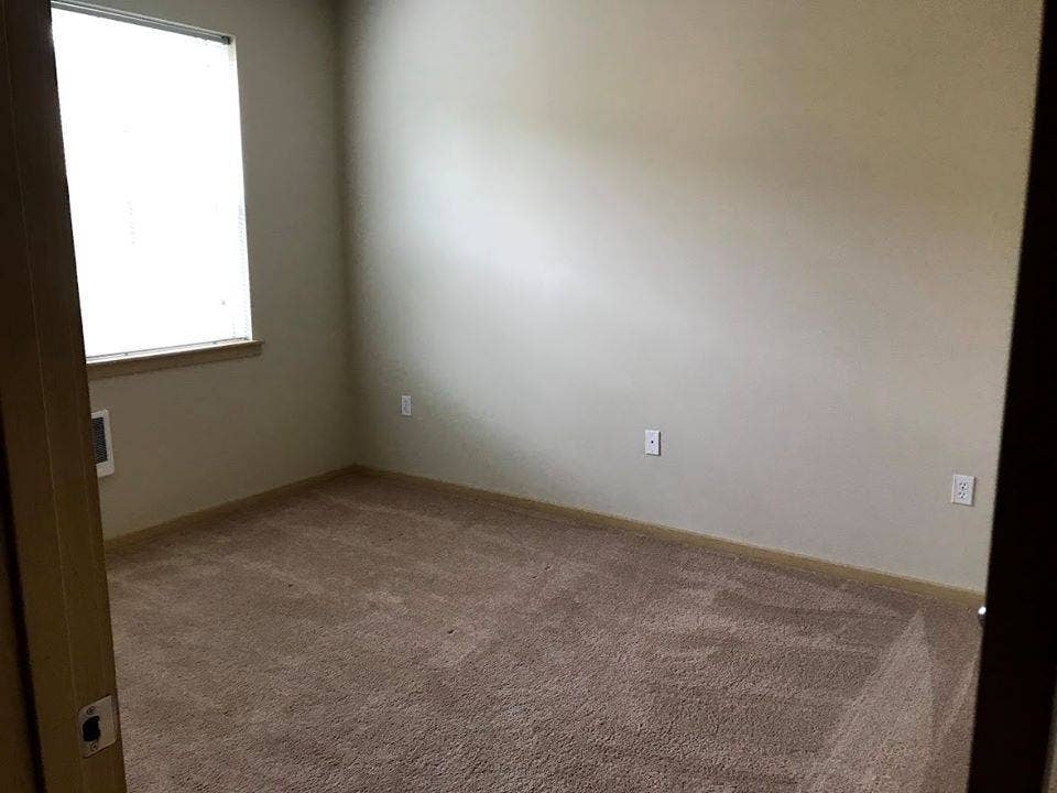 Room for rent near Orenco station