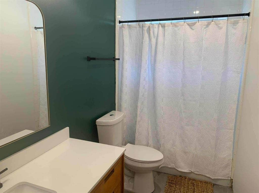Private room with shared bathroom