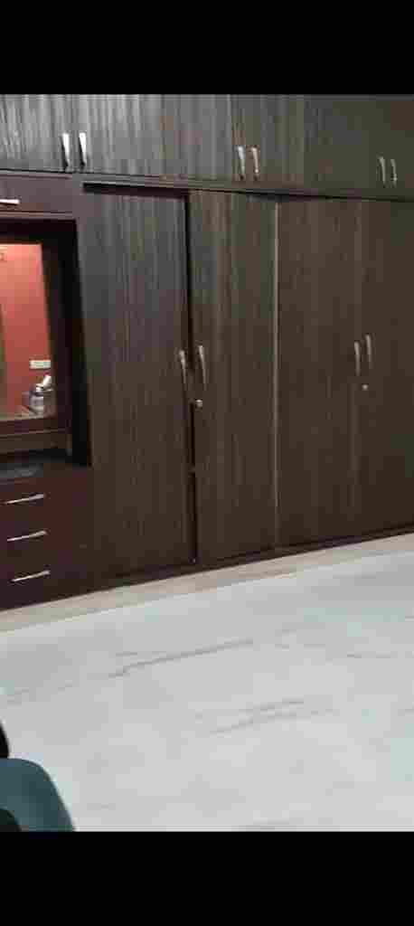 Looking for a female roommate