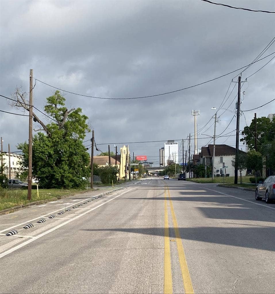 Awesome home in midtown -female or