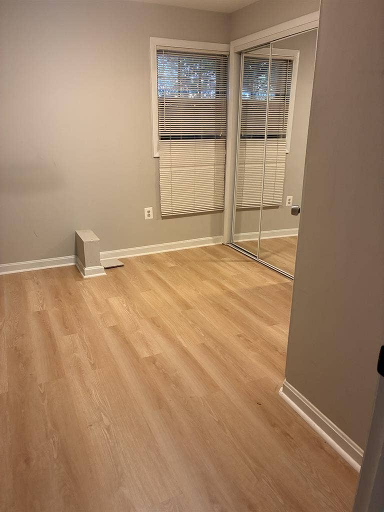 1 PERSON ONLY private unit