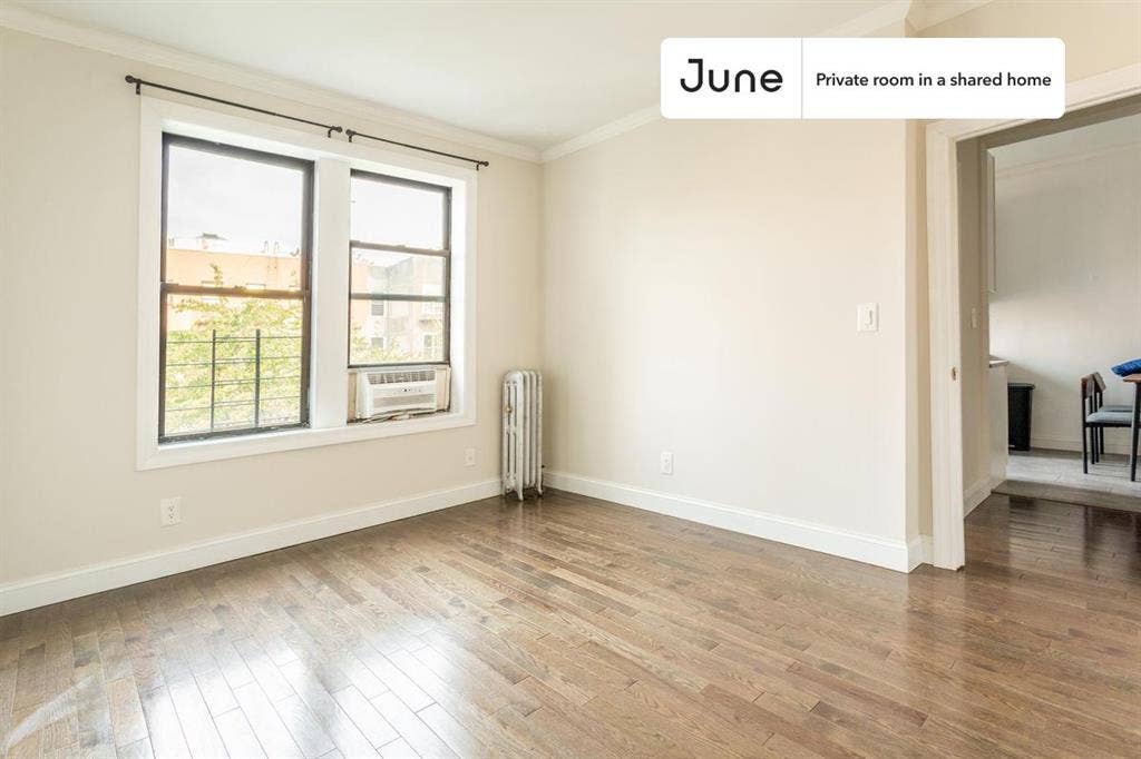 4 BR in New York City