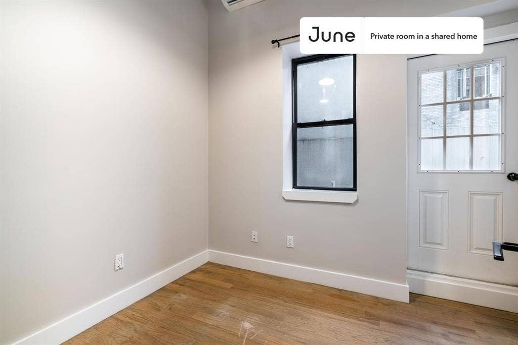 6 BR in New York City