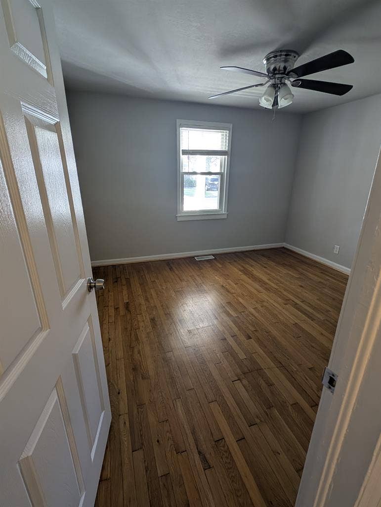 THREE ROOMS AVAILABLE!