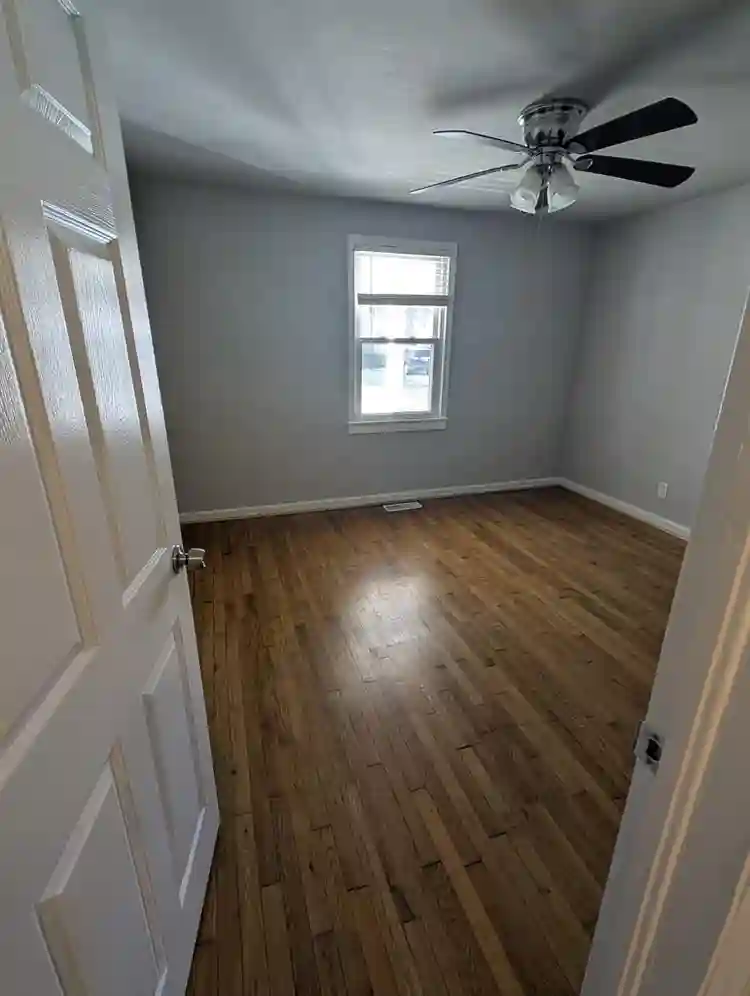 THREE ROOMS AVAILABLE!