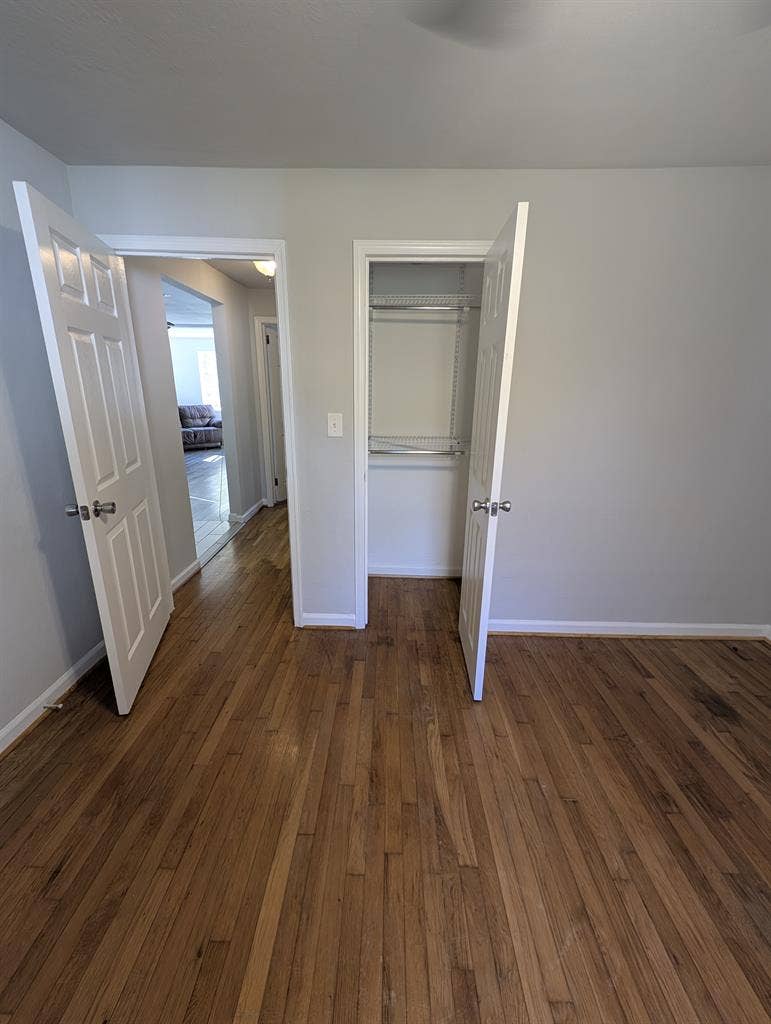 THREE ROOMS AVAILABLE!